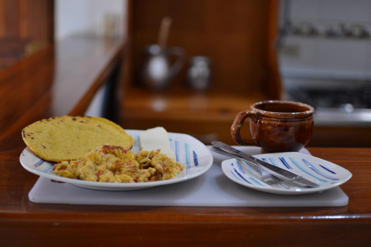 خاردين Hostal Naty Luna المظهر الخارجي الصورة